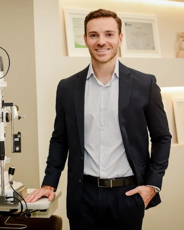 Dr. Mateus Chaves, Oftalmologista