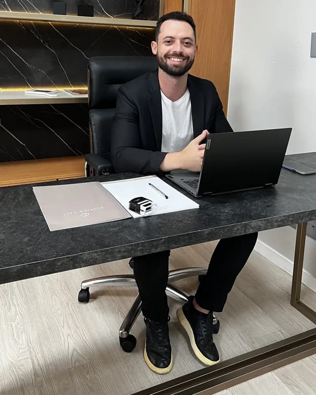 Dr. Vitor de Castro, Endocrinologista